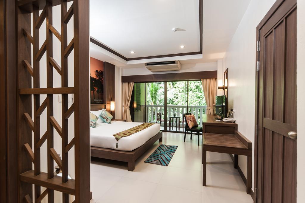 Ratana Hill Patong Aparthotel Bilik gambar