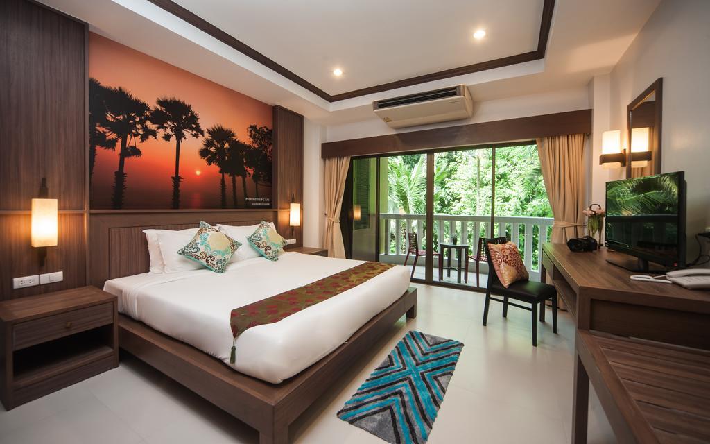 Ratana Hill Patong Aparthotel Bilik gambar