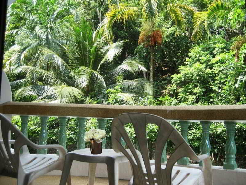 Ratana Hill Patong Aparthotel Luaran gambar